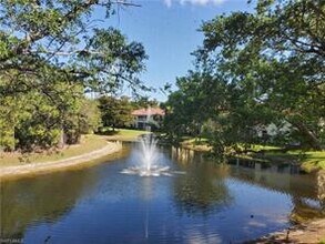 965 Tarpon Cove Dr-Unit -906 in Naples, FL - Building Photo - Building Photo