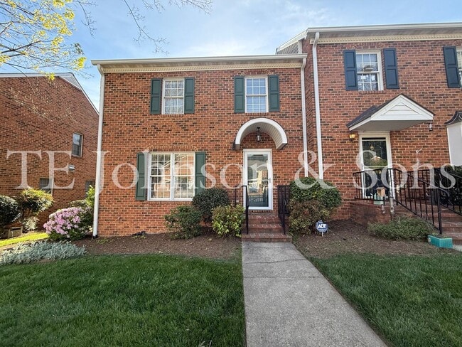 property at 435 Marshall View Ct