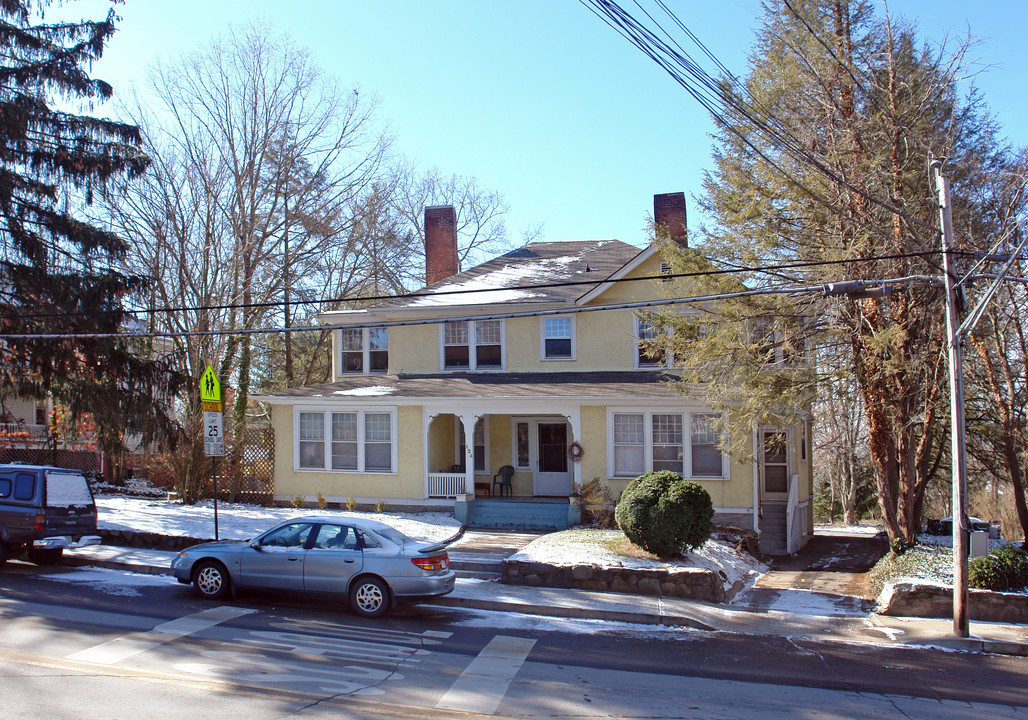 124 Montford Ave in Asheville, NC - Foto de edificio