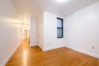 29 W 12th St in New York, NY - Foto de edificio - Building Photo