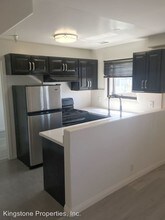 1342 N Highland Ave in Los Angeles, CA - Building Photo - Building Photo