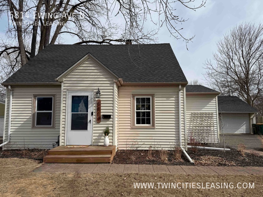 5814 Ewing Ave N in Minneapolis, MN - Building Photo