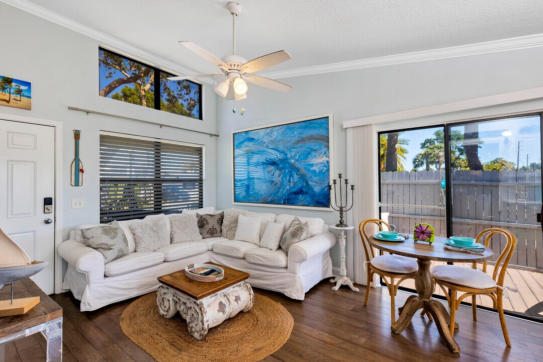 91 Heather Point Ct, Unit 91 in New Smyrna Beach, FL - Foto de edificio