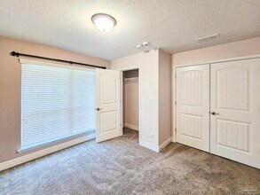 6305 Parakeet Trail in Pensacola, FL - Foto de edificio - Building Photo