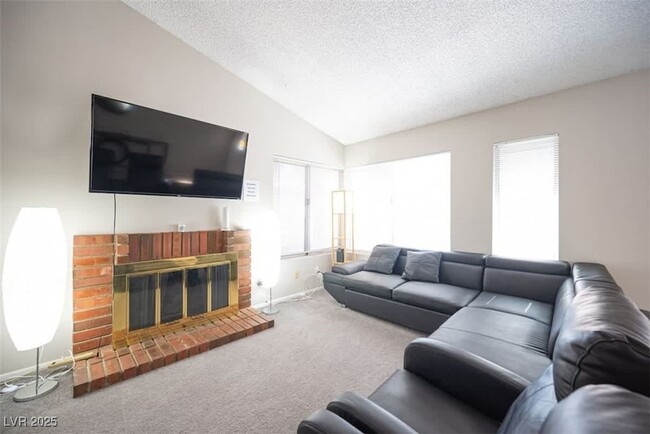 property at 3138 Belvedere Dr