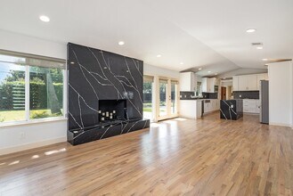 5710 Forest Ln in Dallas, TX - Building Photo - Building Photo