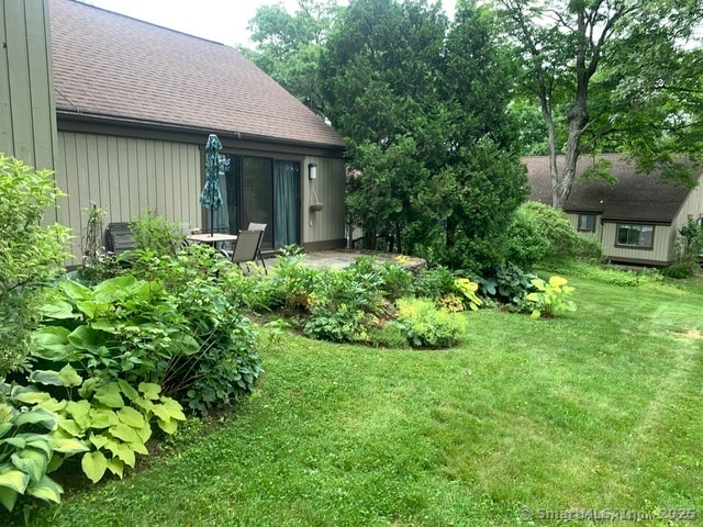 122 Heritage Vlg in Southbury, CT - Building Photo - Building Photo