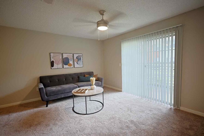 50 Northtown Dr