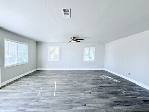 430 W Wilson Ave in Ridgecrest, CA - Building Photo - Building Photo