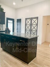 1512 W Twelfth St in Dallas, TX - Building Photo - Building Photo