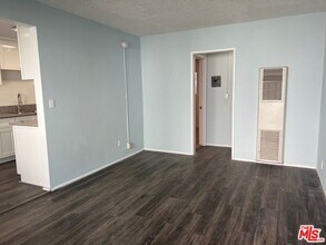 2023 Reservoir St in Los Angeles, CA - Building Photo - Building Photo