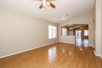 13221 W Acapulco Ln in Surprise, AZ - Building Photo - Building Photo