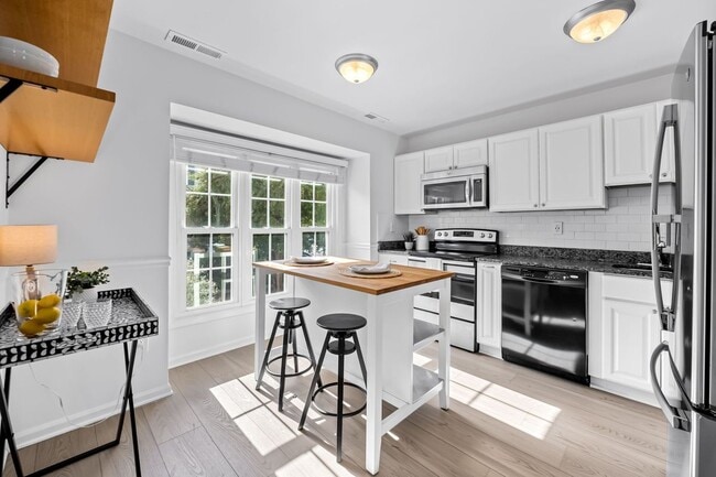 1448 Blockton Ct in Crofton, MD - Building Photo - Building Photo