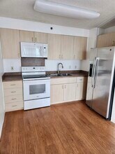 94-302 Paiwa St, Unit 507 in Waipahu, HI - Foto de edificio - Building Photo