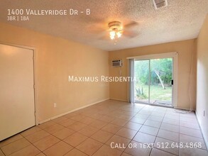 1400 Valleyridge Dr in Austin, TX - Building Photo - Building Photo