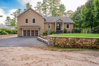 21 Hemlock Pt Rd in Sebago, ME - Building Photo - Building Photo