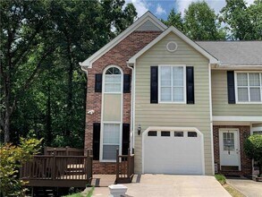 5166 Laurel Bridge Ct SE in Smyrna, GA - Building Photo - Building Photo