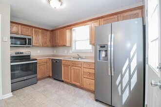 101 Monarch Ln in Clarksville, TN - Building Photo - Building Photo