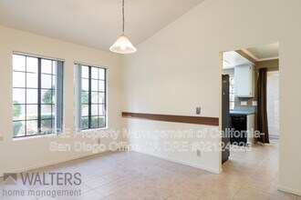 15665 Maturin Dr in San Diego, CA - Foto de edificio - Building Photo