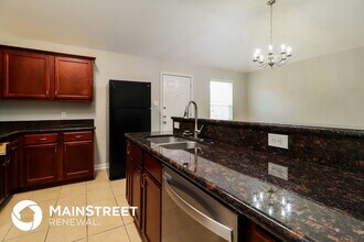 17239 Glen Oaks Dr in Conroe, TX - Building Photo - Building Photo
