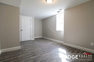 14 Glenmont Rd, Unit B in Boston, MA - Building Photo - Building Photo