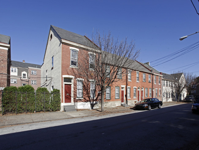 Liberties West Condos in Philadelphia, PA - Building Photo - Building Photo