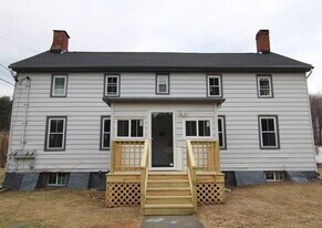 126 Maxwell Ln in Kingston, NY - Building Photo