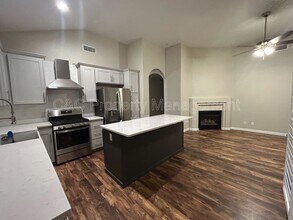 2315 Fairmont Ave in Clovis, CA - Building Photo - Building Photo