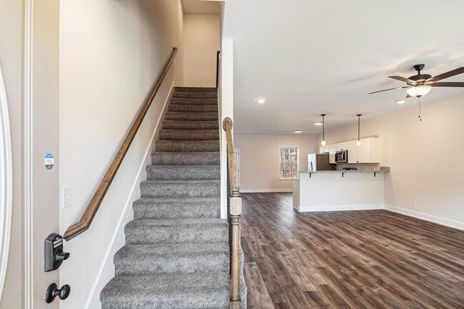 550 Peachers Mill Rd in Clarksville, TN - Building Photo - Building Photo