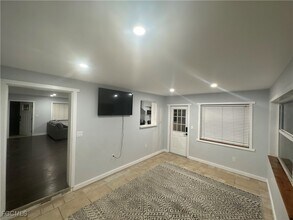2323 Clifford St in Ft. Myers, FL - Building Photo - Building Photo