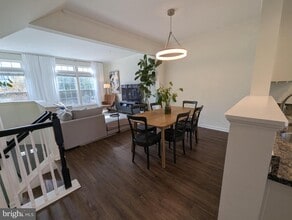 2922 Huntington Grove Square in Alexandria, VA - Building Photo - Building Photo