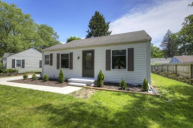 property at 2931 Shady Ln