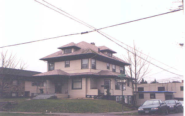 2171 NE Weidler St in Portland, OR - Foto de edificio - Building Photo