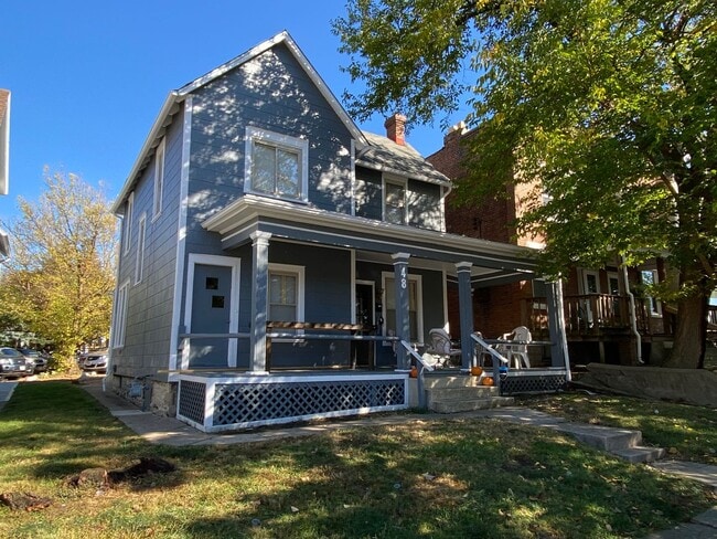 property at 48 W Norwich Ave