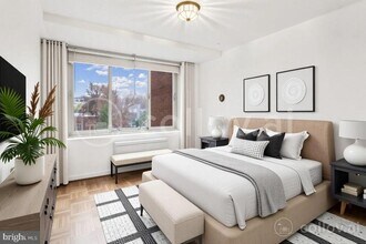 4000 Tunlaw Rd NW, Unit 619 in Washington, DC - Foto de edificio - Building Photo