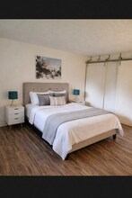 939 Cambridge Dr in Mason, OH - Building Photo - Building Photo