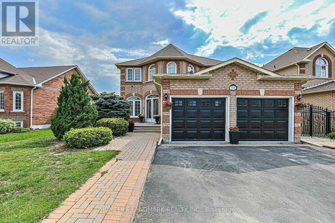 72 Avro Rd in Vaughan, ON - Building Photo