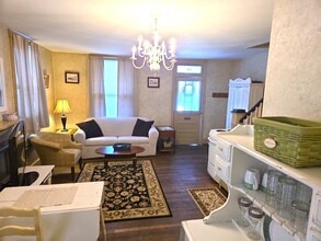 115 S Potomac St in Waynesboro, PA - Building Photo - Building Photo