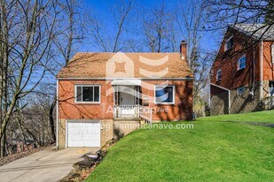 1727 Wesley St in Pittsburgh, PA - Building Photo