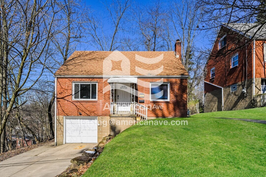 1727 Wesley St in Pittsburgh, PA - Building Photo