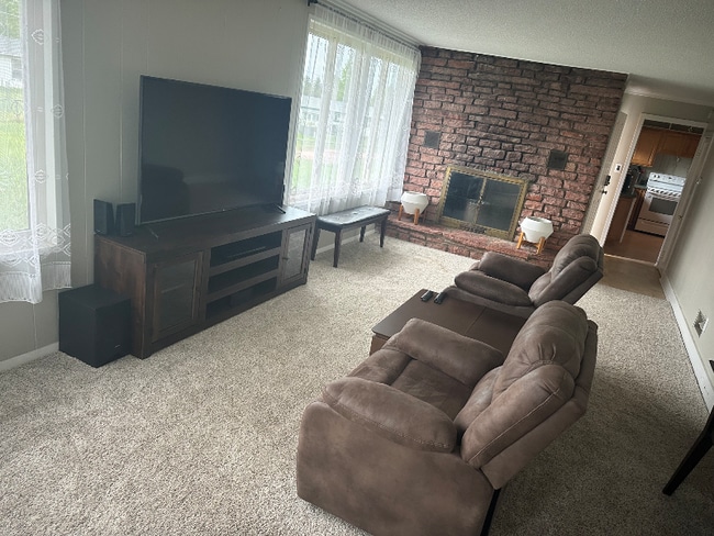 1151 Blackfoot Trail