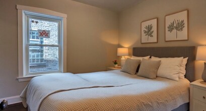 2015 N Leclaire Ave, Unit 1 in Chicago, IL - Foto de edificio - Building Photo