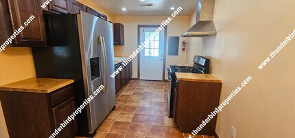 1311 San Mateo Blvd SE in Albuquerque, NM - Building Photo - Building Photo