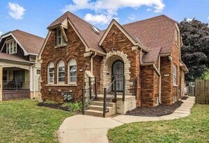 2756 N 55th St in Milwaukee, WI - Building Photo