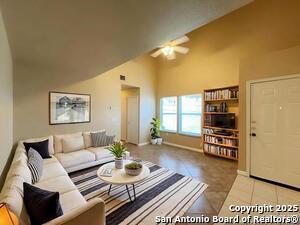 8025 Maverick Climb in San Antonio, TX - Building Photo - Building Photo