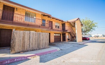 1904 Midland Dr in Midland, TX - Building Photo - Building Photo