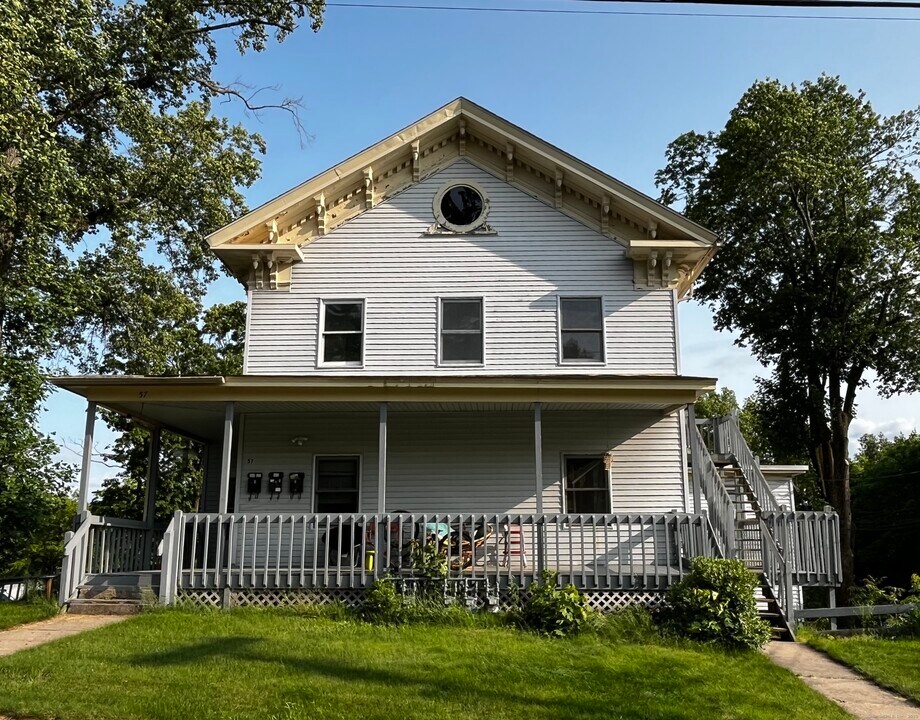 57 Talcott Ave in Vernon, CT - Building Photo