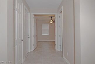 3025 Sunset Pointe Cir in Cape Coral, FL - Building Photo - Building Photo