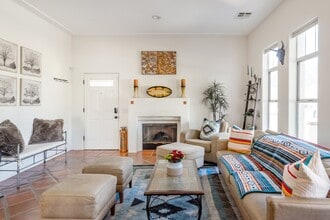 52030 Avenida Villa in La Quinta, CA - Foto de edificio - Building Photo