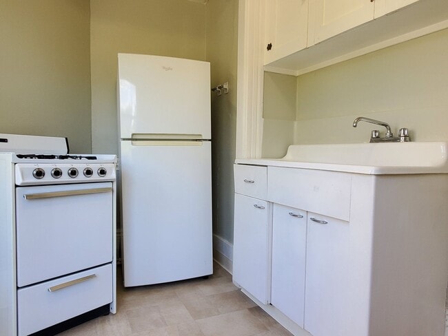 99 S 14th St, Unit 07 in San Jose, CA - Foto de edificio - Building Photo